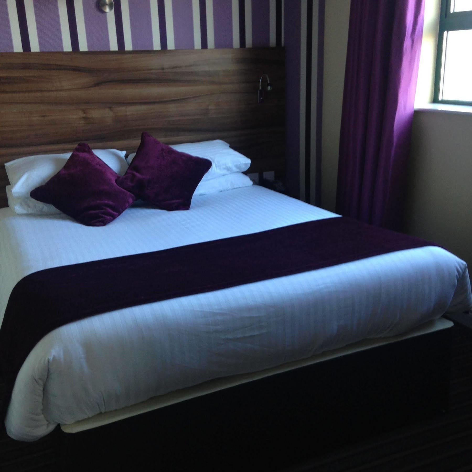 Mourne Country Hotel Ньюри Экстерьер фото